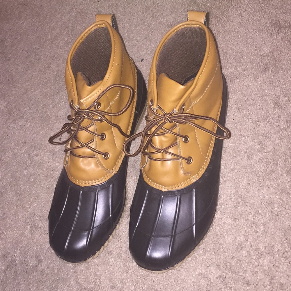 Women’s duck boots